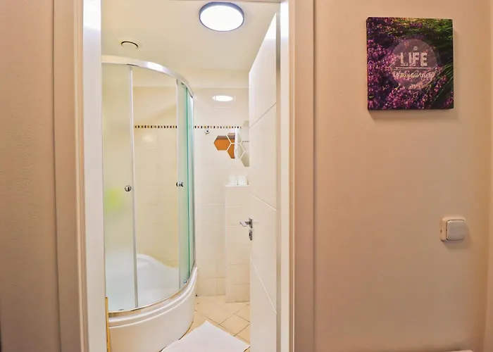 Apartment A Comfy In Smichov - Andel *