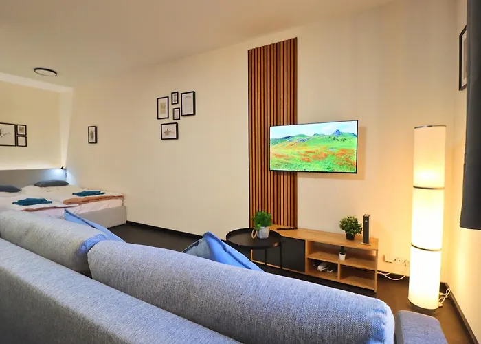 Apartment A Comfy In Smichov - Andel Prague