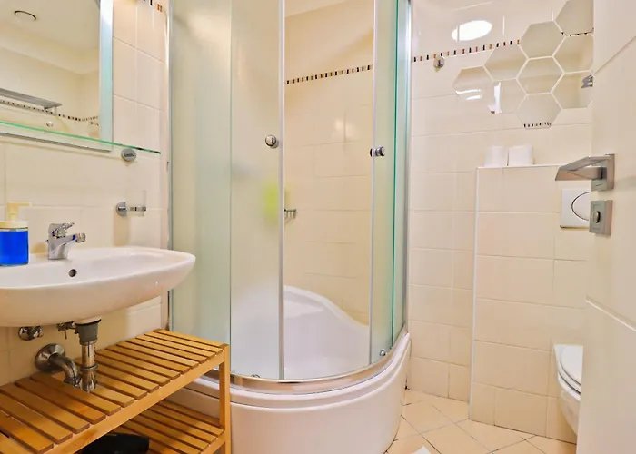 A Comfy In Smichov - Andel Prague
