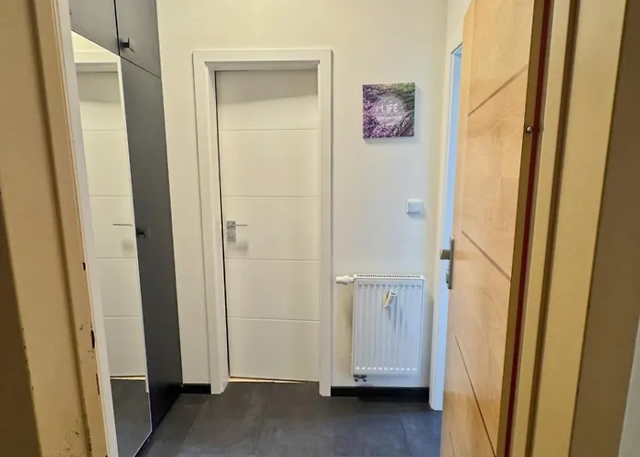 A Comfy In Smichov - Andel Apartment