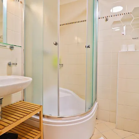 A Comfy In Smichov - Andel Prague