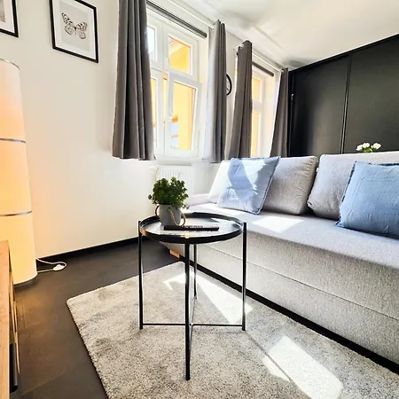 Apartment A Comfy In Smichov - Andel Prague